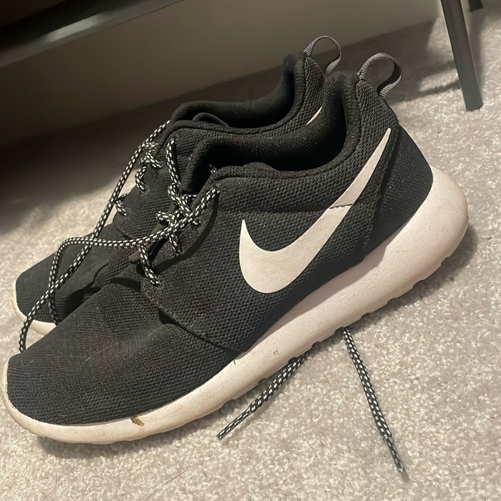 Women’s Nike Roshe Run